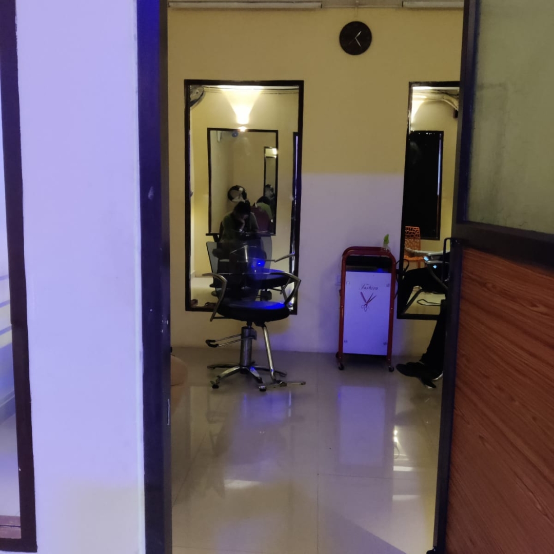 Body scrub and polish treatment